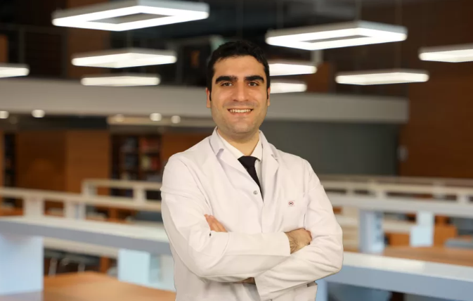 Dr. Zülküf Burak Erdur