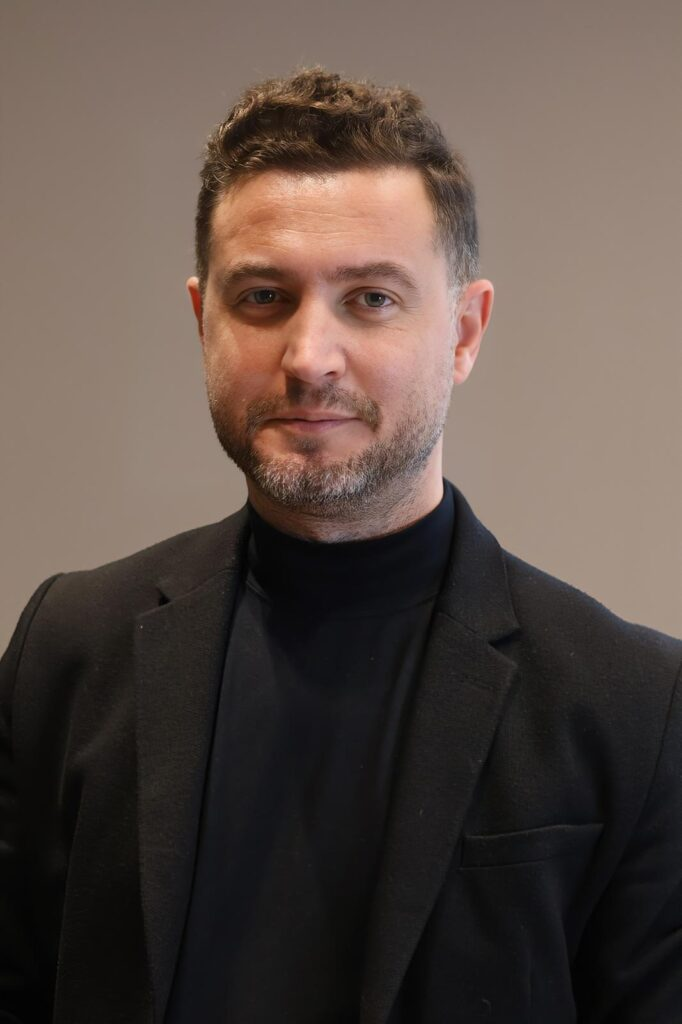 Dr. Cihan Kaya