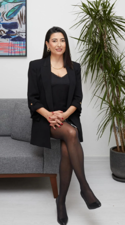 Dr. Ayşe Semiz