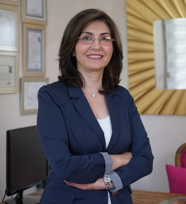 Dr. Esra Demir Yüzer