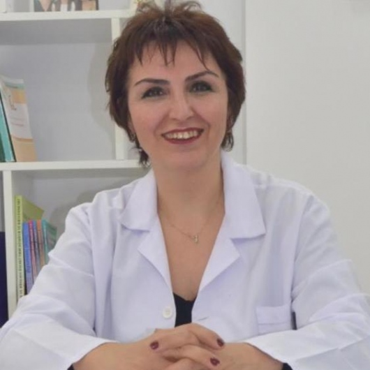 Dr. Nur Topcu