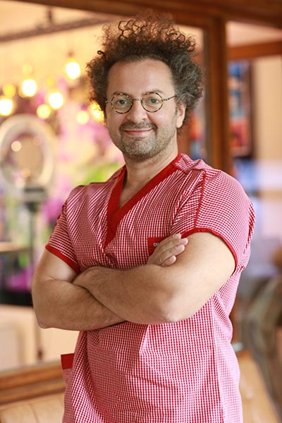 Dr. Serdar Bora Bayraktaroğlu