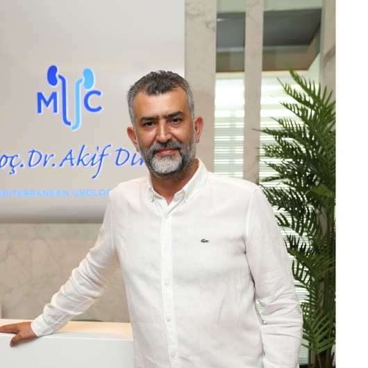 Dr. Mehmet Akif Diri