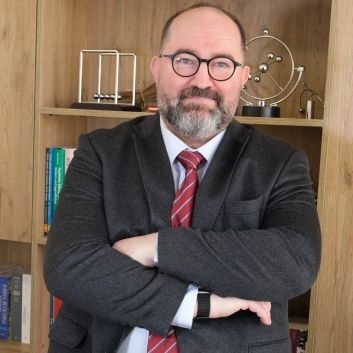 Dr. Cüneyt Muammer Özcan