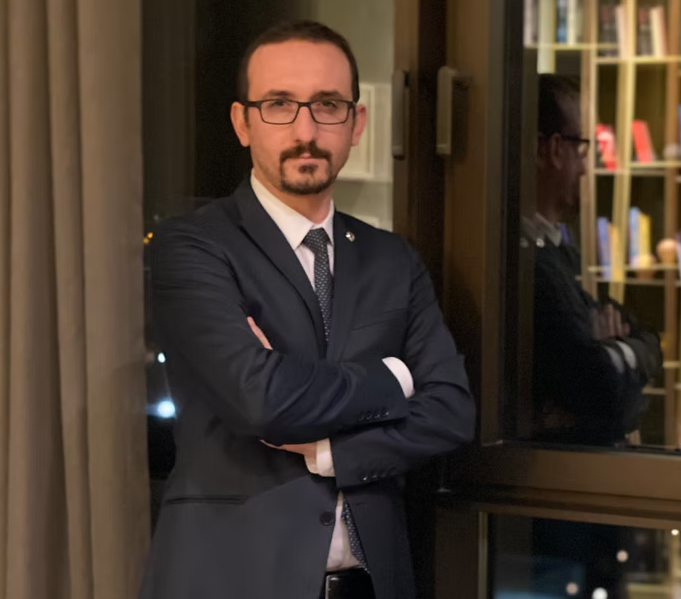 Dr. Hasan Emre Koçak