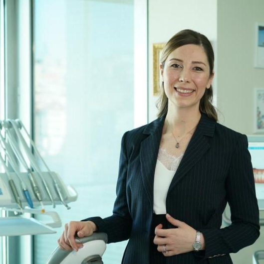 Dr. Dt. Nazlı Karaca Kurt