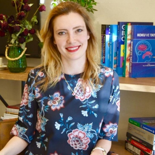 Dr. Esin Yalçınkaya