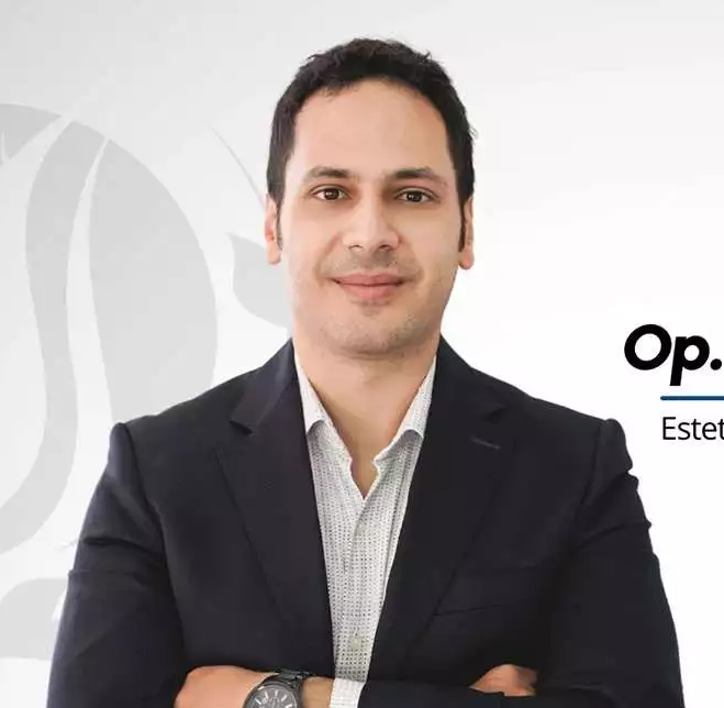 Dr. Alper Burak Uslu